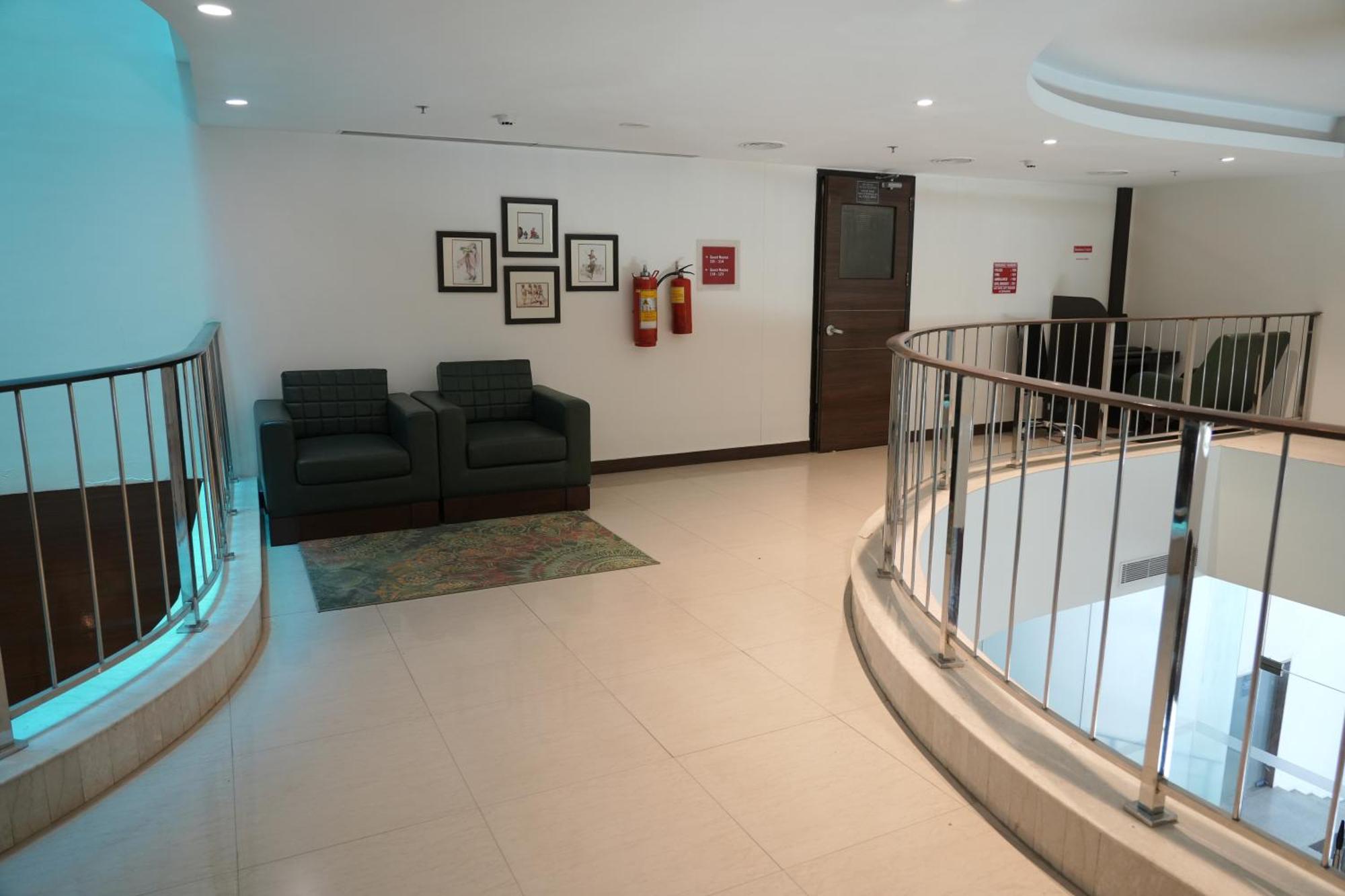 Four Points By Sheraton Vadodara Extérieur photo