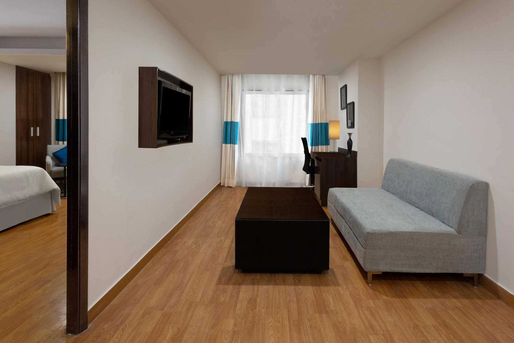 Four Points By Sheraton Vadodara Extérieur photo